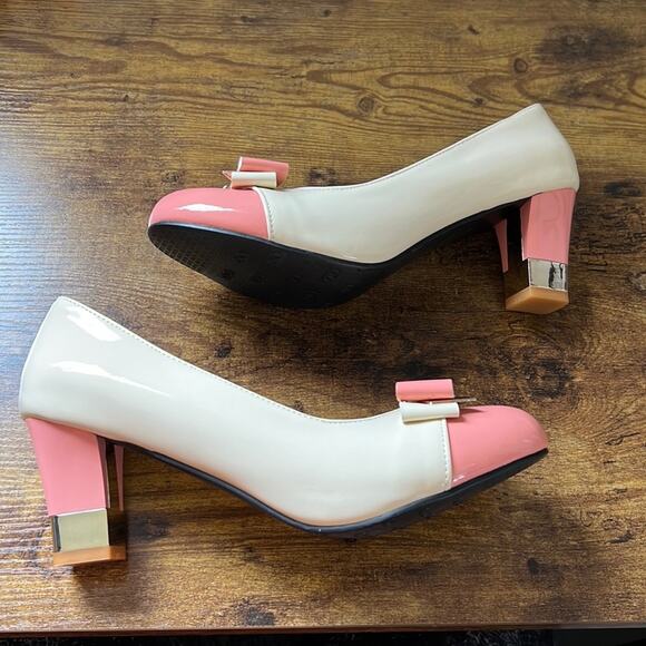 Ephemeral Retro Pin Up Baby Pink & Tan Patent Round Bow Toe Heels - Picture 2 of 12